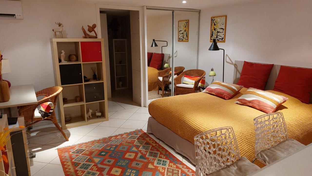 Studio Independant Pres Du Centre Ville Nîmes Zewnętrze zdjęcie